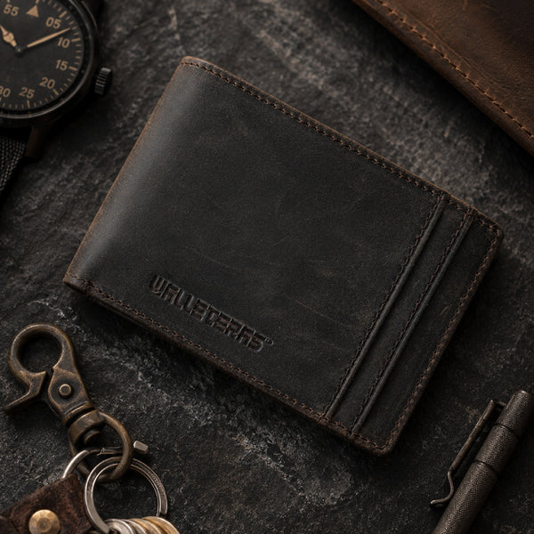 bifold-leather-wallet-