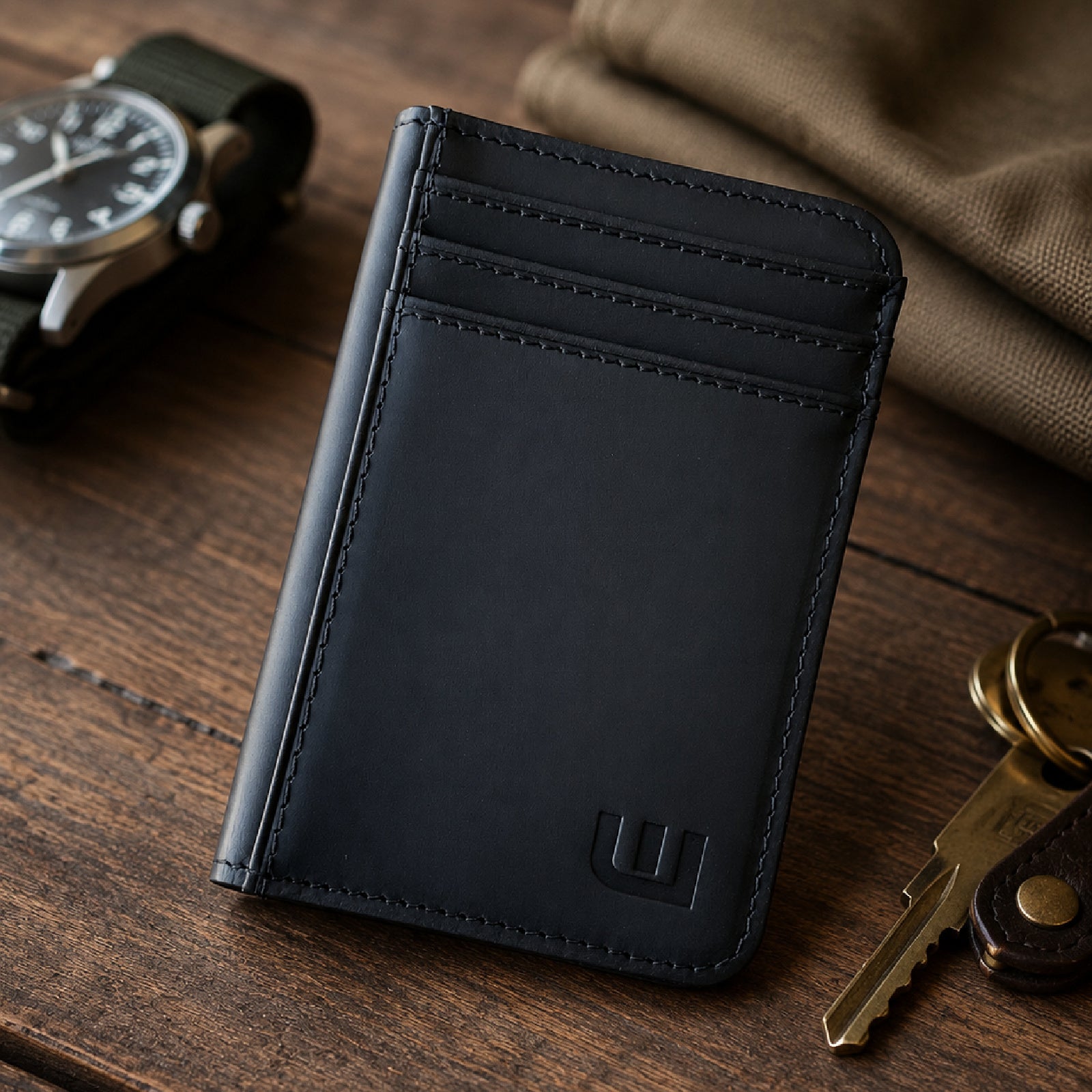 Front Pocket Wallet in Crazy Horse - 10 Slots, RFID - DE-T