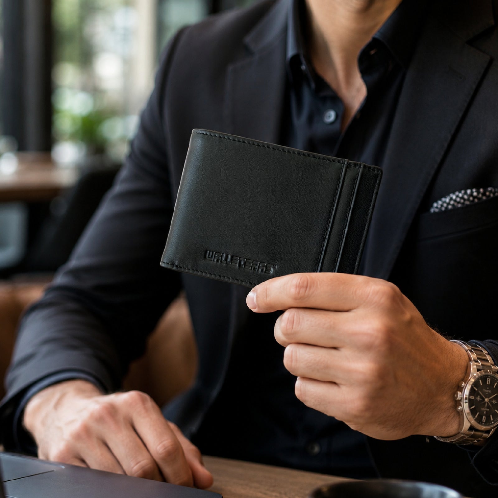 High Capacity Bifold (RFID + ID) | Preferet Black | WALLETERAS®