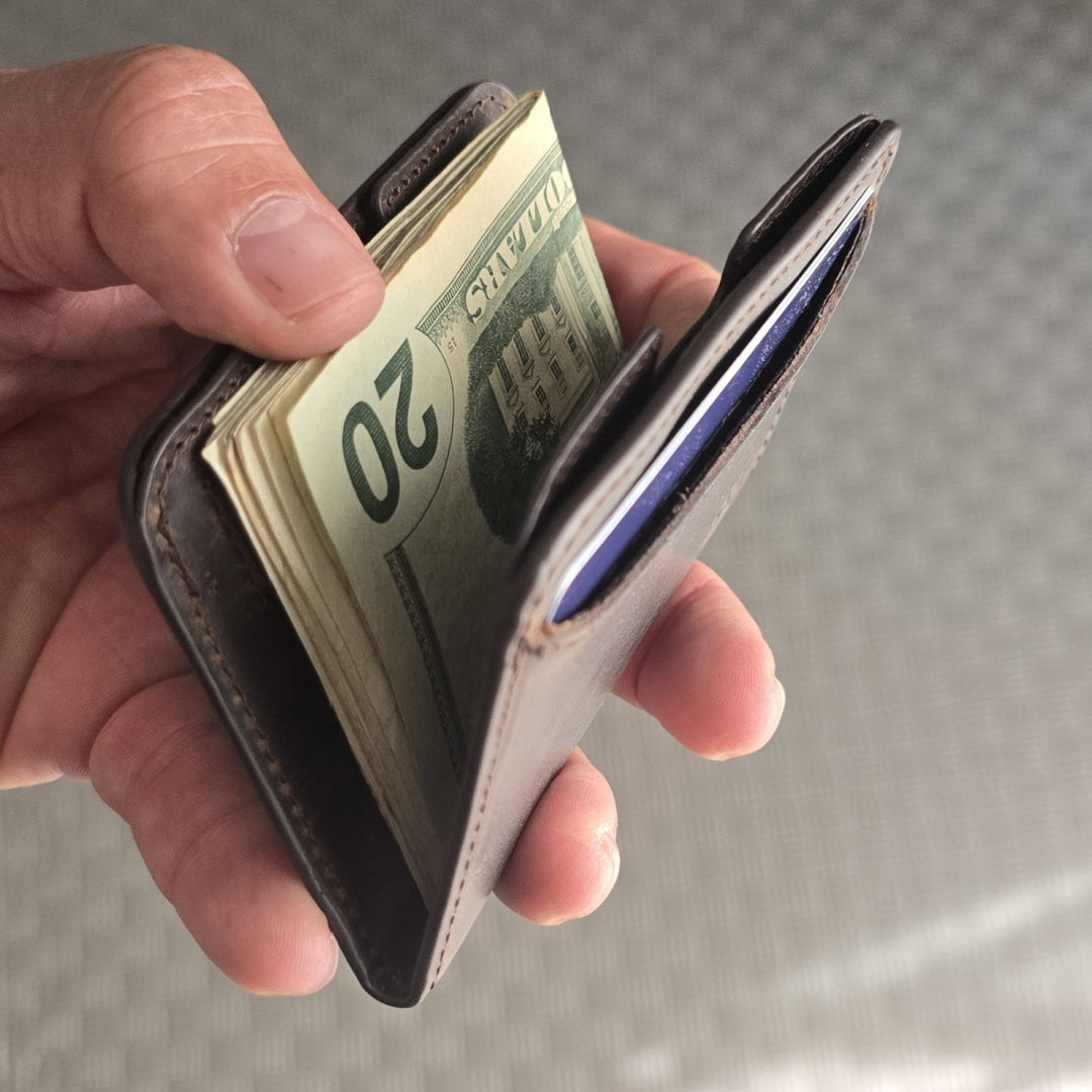 Slim Minimalist Wallet with Cash Compartment | Swag Snap | WALLETERAS®